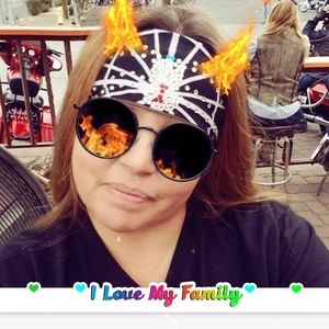 Meet your Posher, Janise